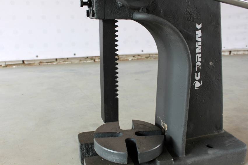 Прес ручний CORMAK AP1-AP-1